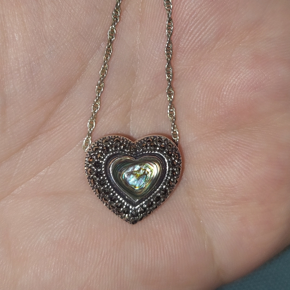 Heart-Shaped Silver Mother Of Pearl Pendant 925 With Silvertone Necklace